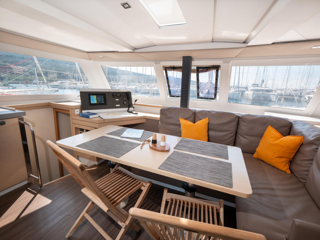 Catamaran 