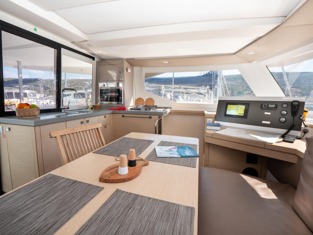 Catamaran 