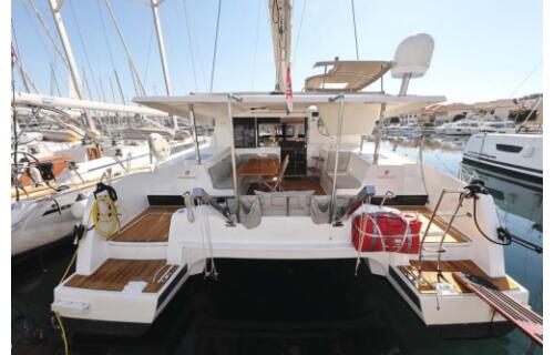 Catamaran 