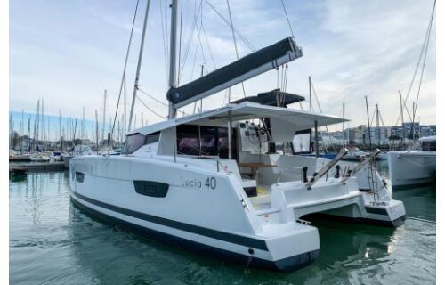 Catamaran 