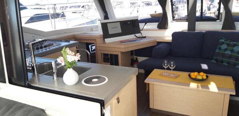 Catamaran 
