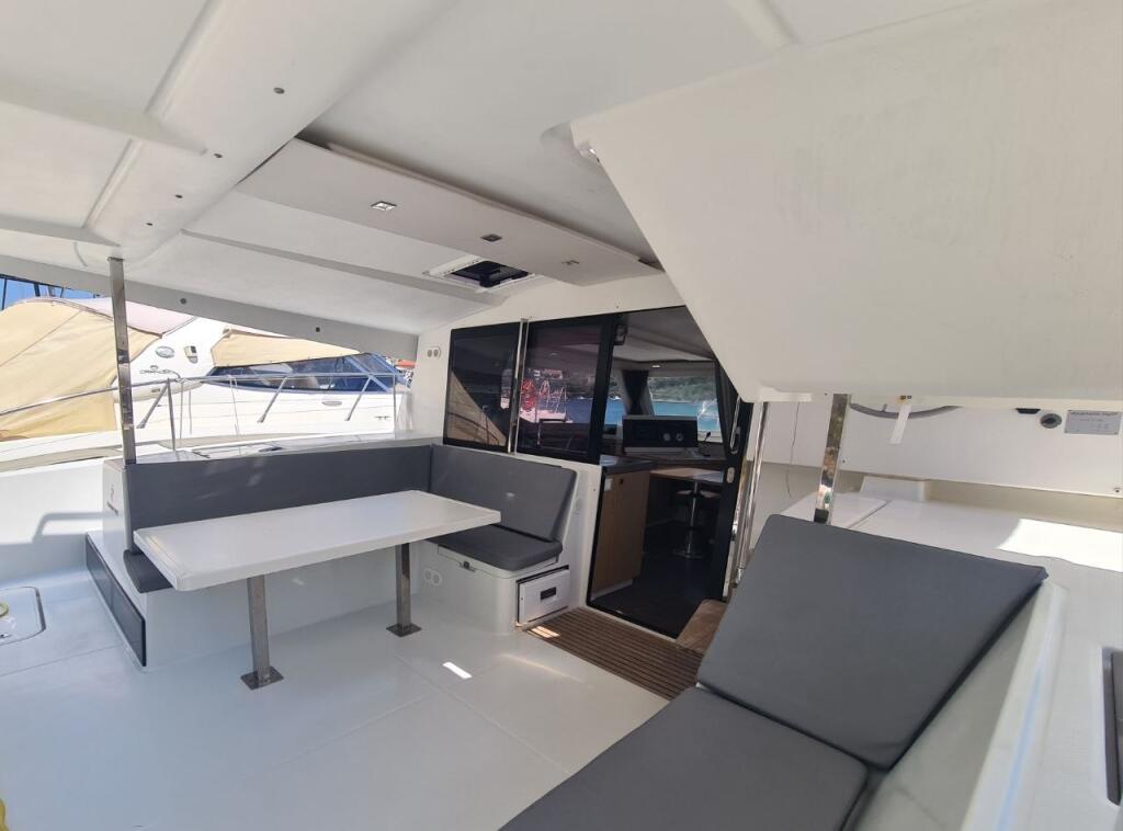 Catamaran 