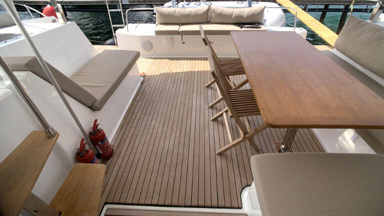 Catamaran 