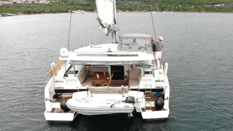 Catamaran 