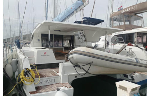 Catamaran 