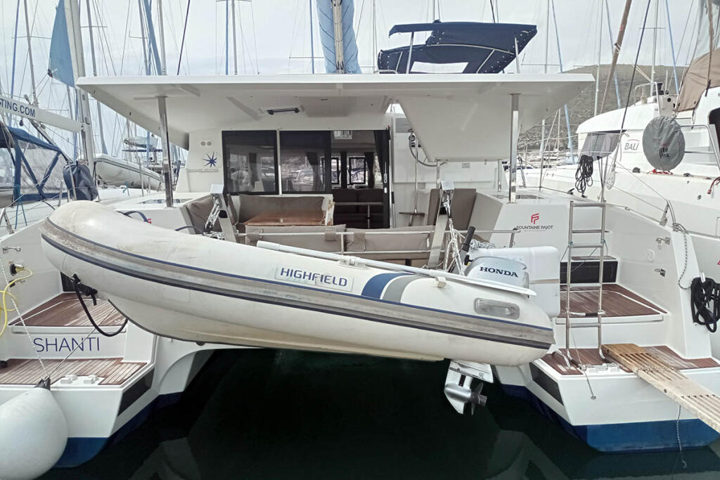 Catamaran 