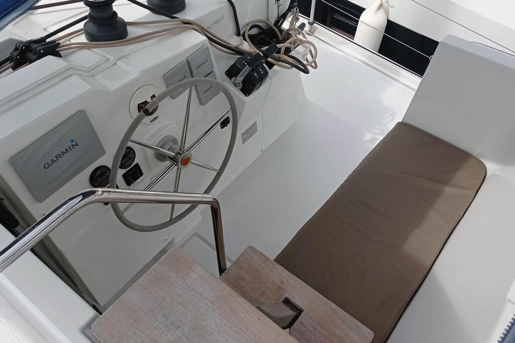 Catamaran 
