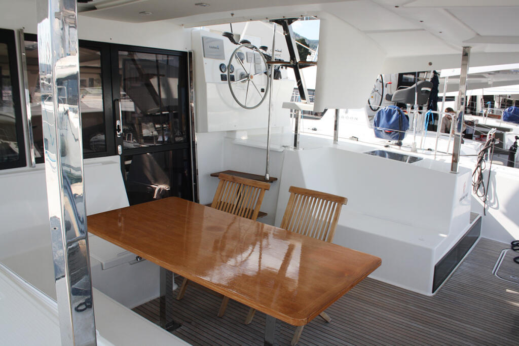 Catamaran 
