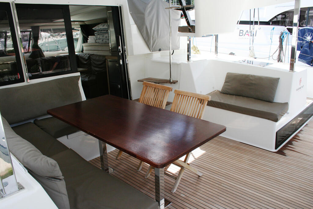 Catamaran 