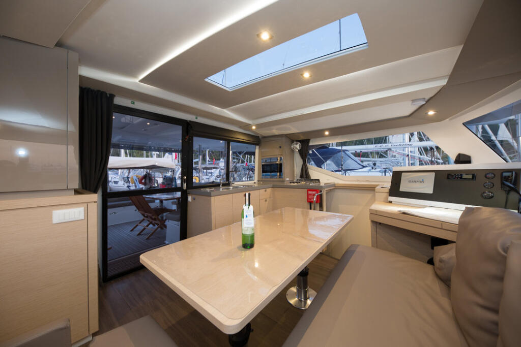 Catamaran 