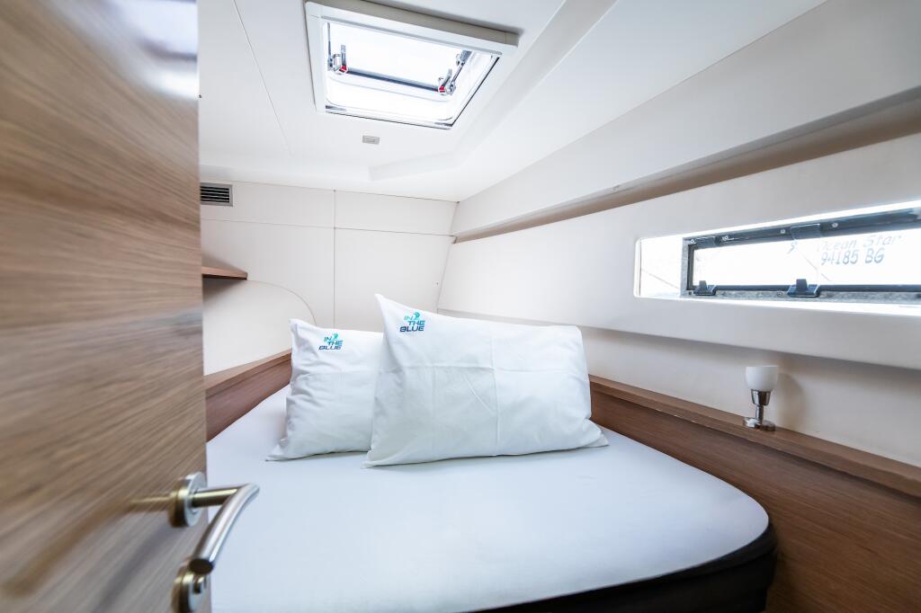 Power catamaran 