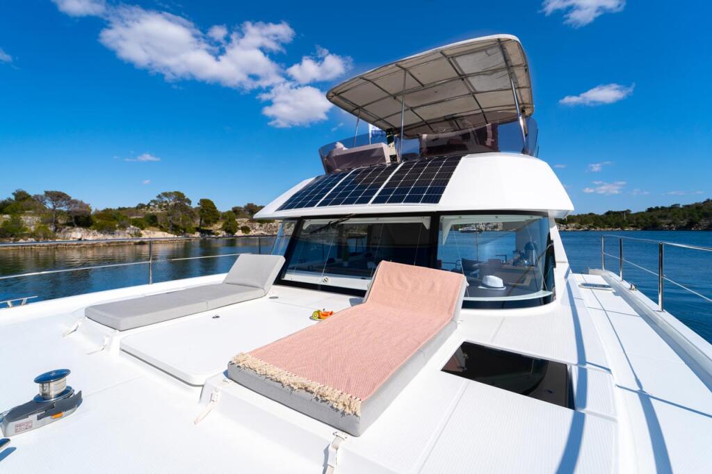 Power catamaran 