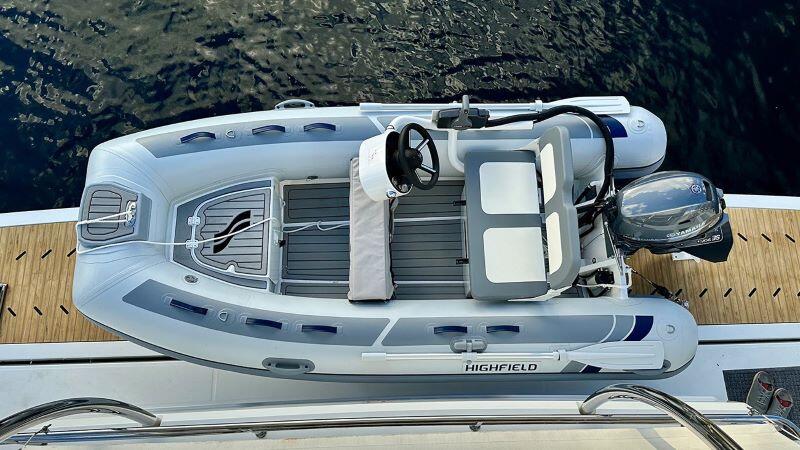 Power catamaran 