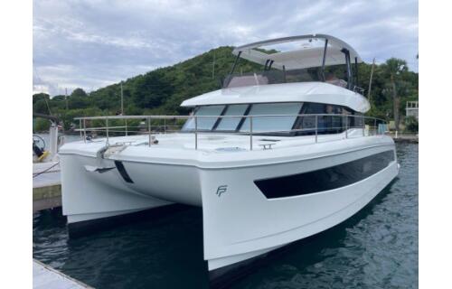 Power catamaran 
