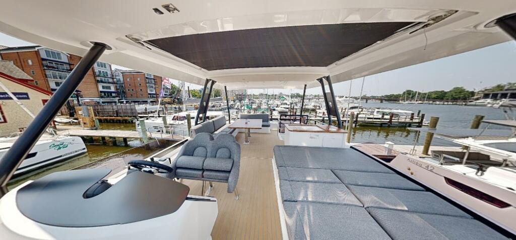Power catamaran 