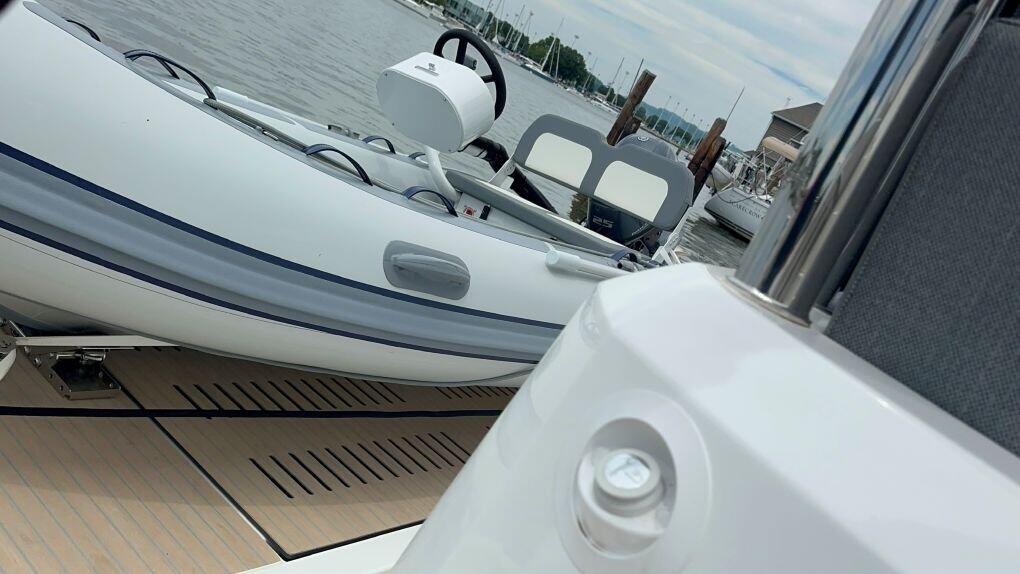 Power catamaran 