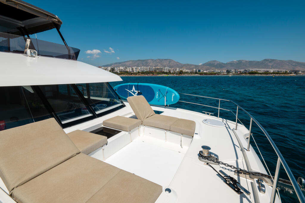 Power catamaran 