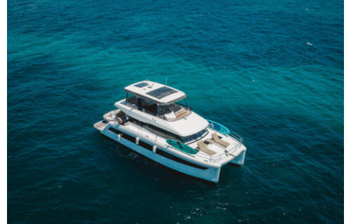 Power catamaran 