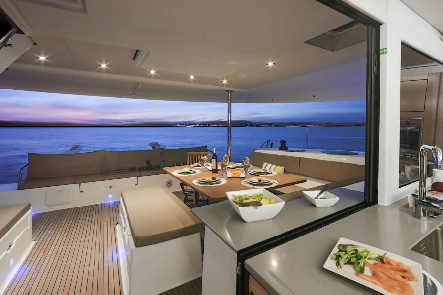 Catamaran 