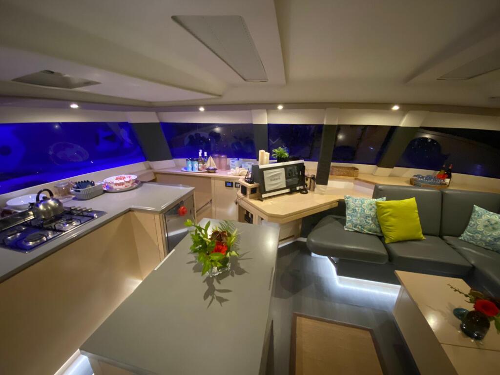 Catamaran 