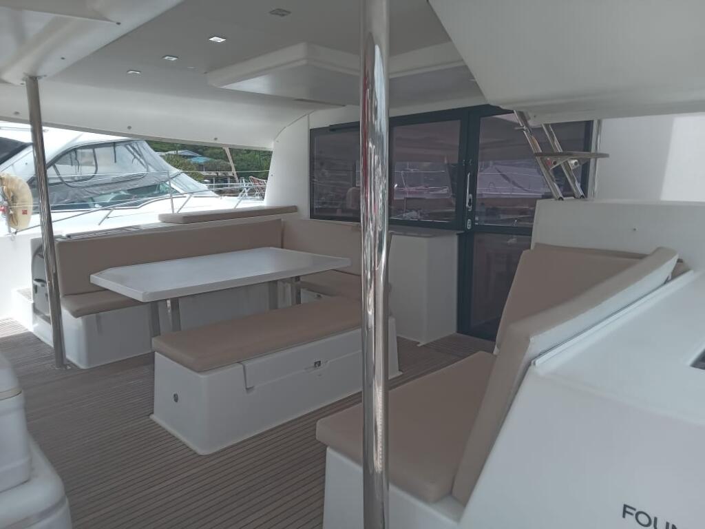 Catamaran 