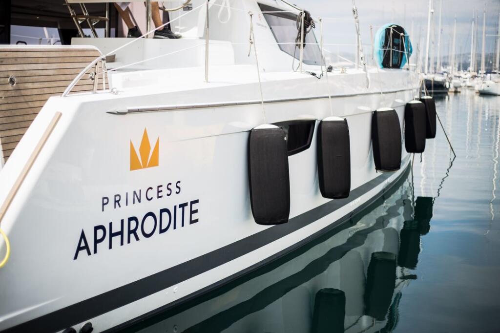 Catamaran 