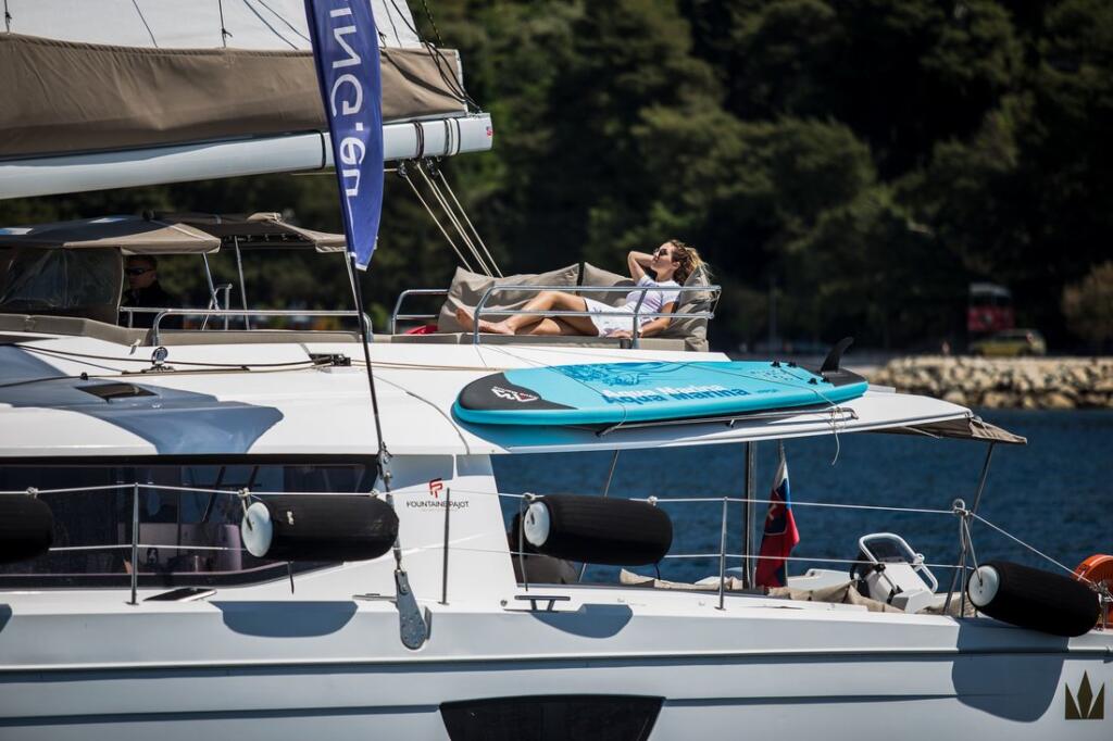 Catamaran 
