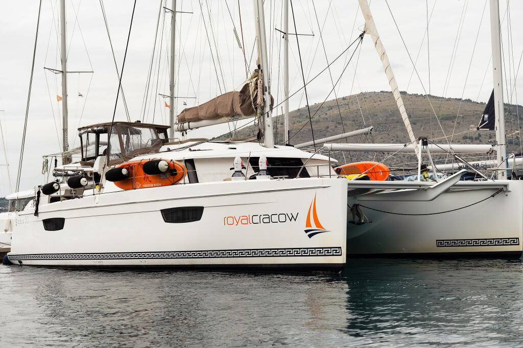 Catamaran 