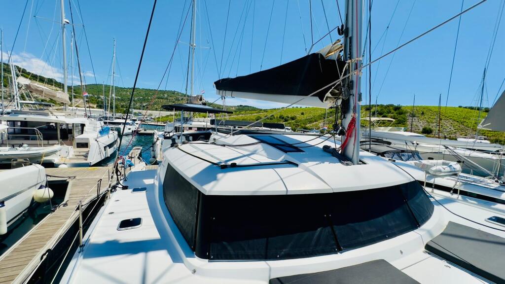 Catamaran 