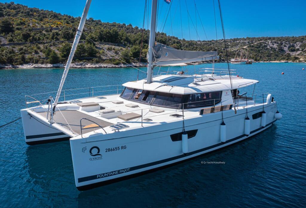 Catamaran 