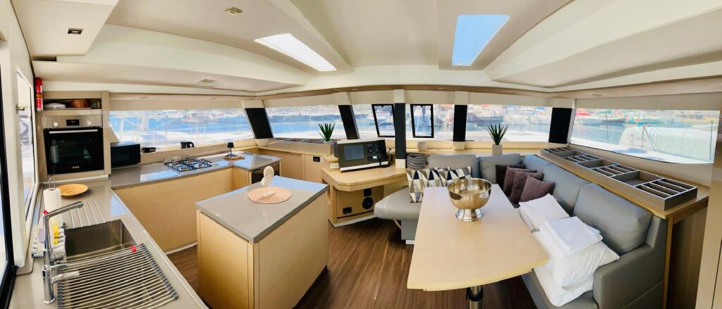 Catamaran 