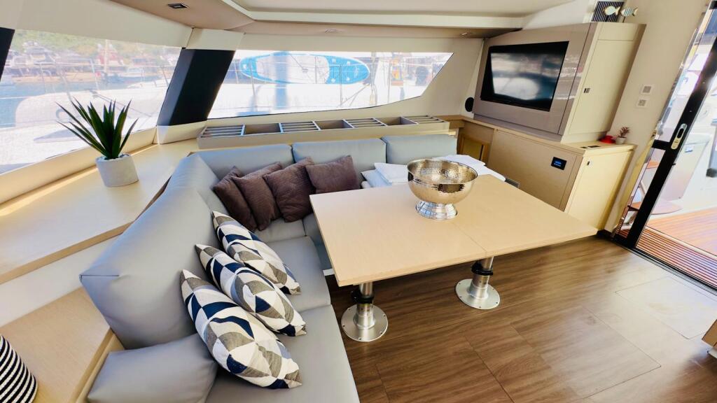 Catamaran 