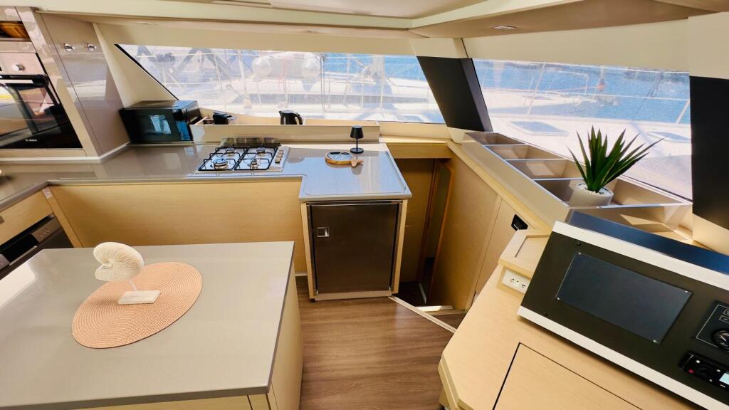 Catamaran 