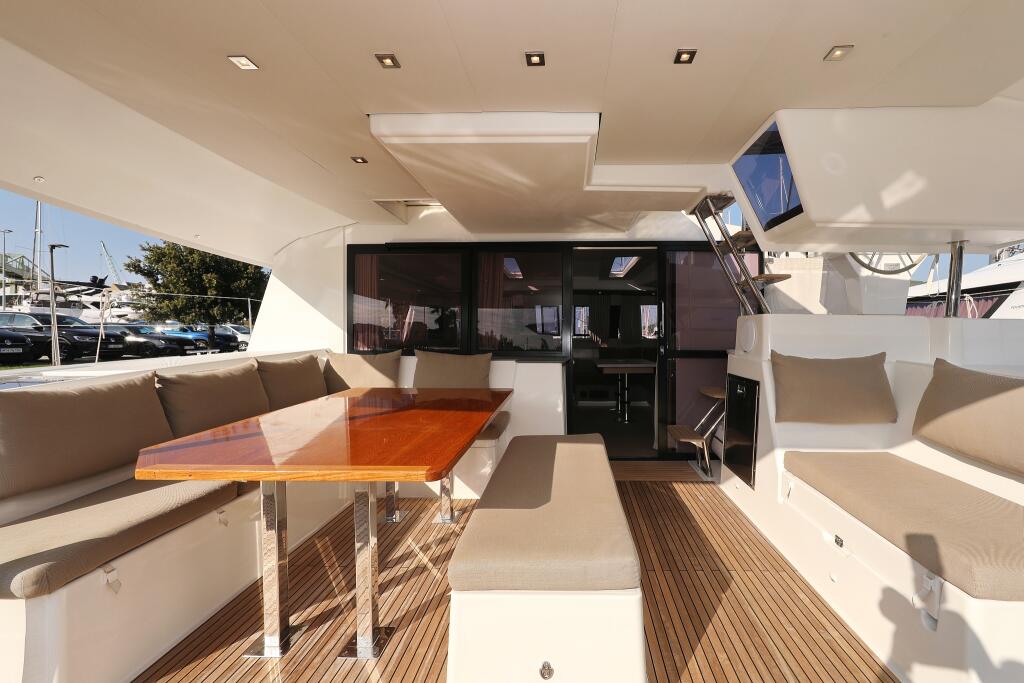 Catamaran 
