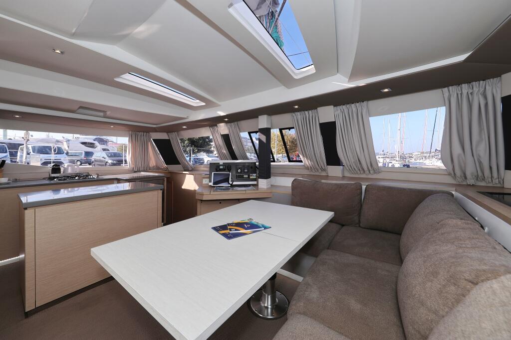 Catamaran 
