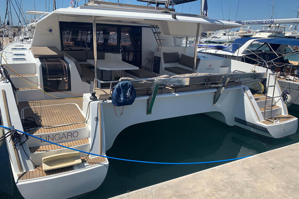 Catamaran 