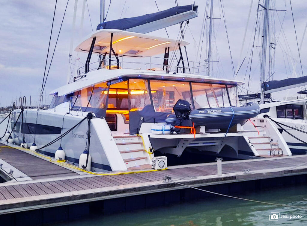 Catamaran 
