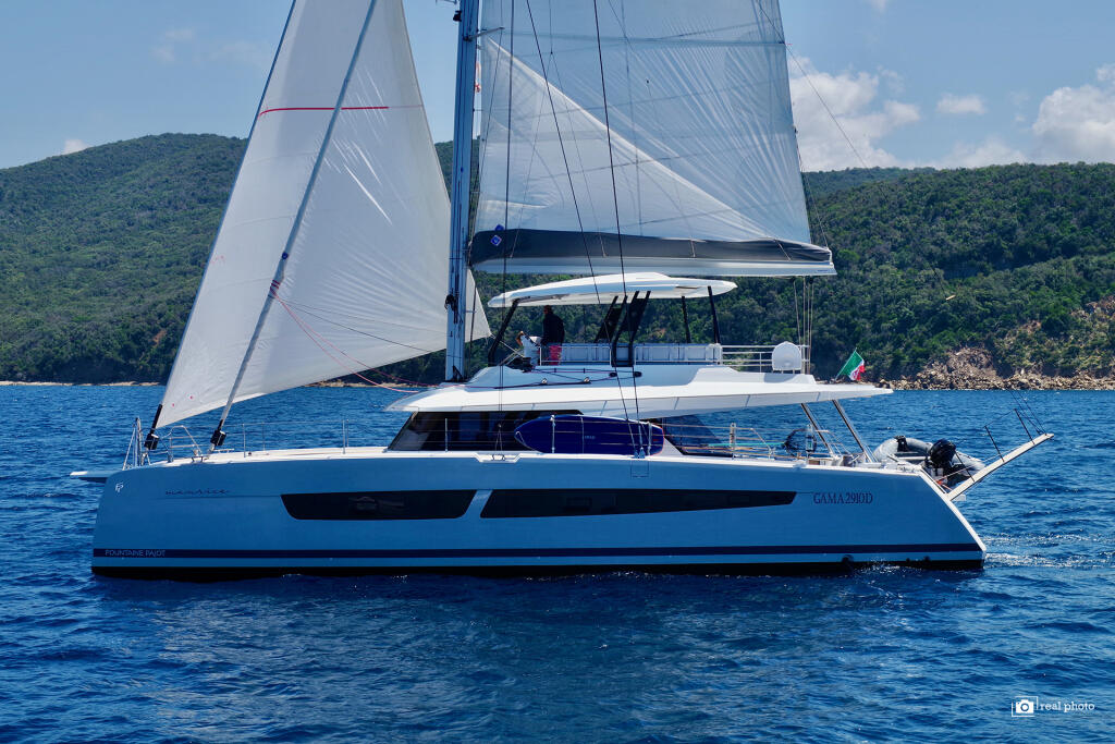 Catamaran 