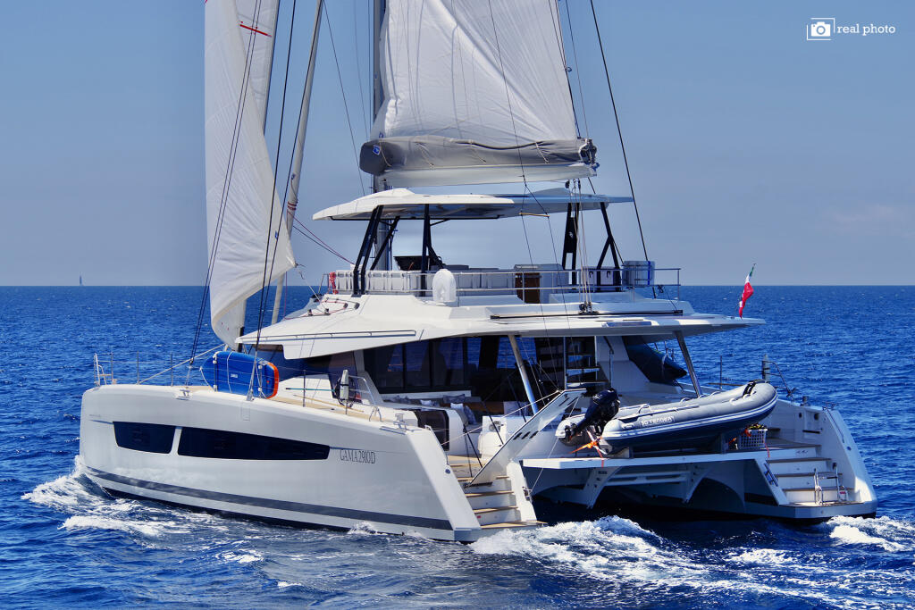 Catamaran 