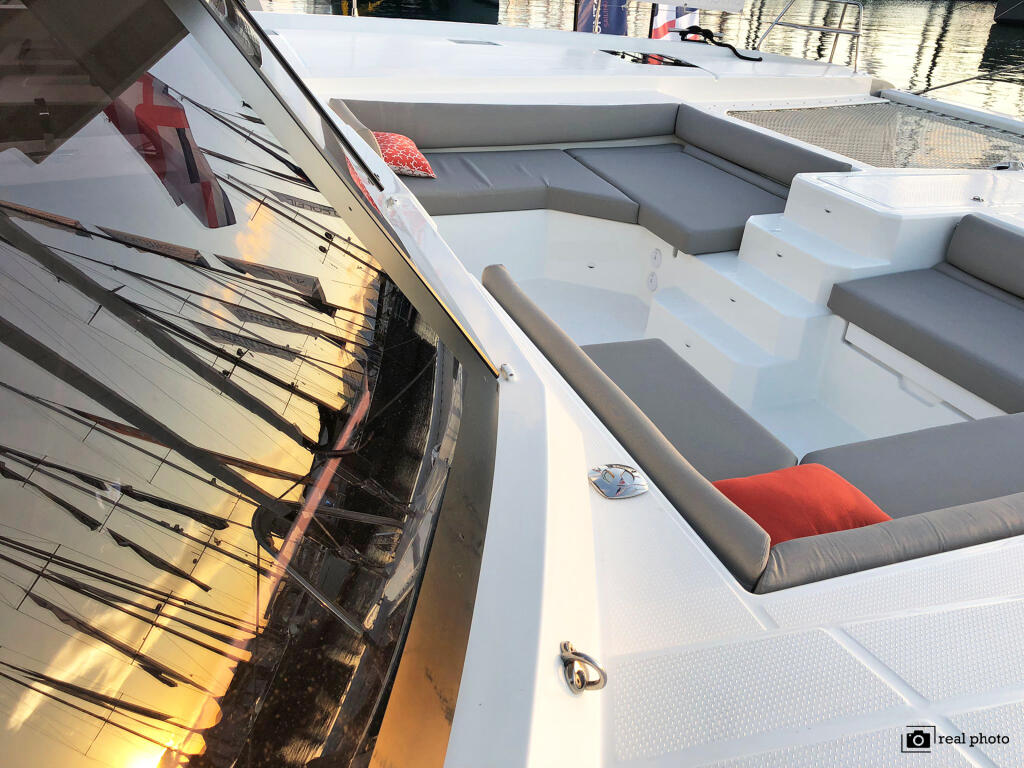 Catamaran 