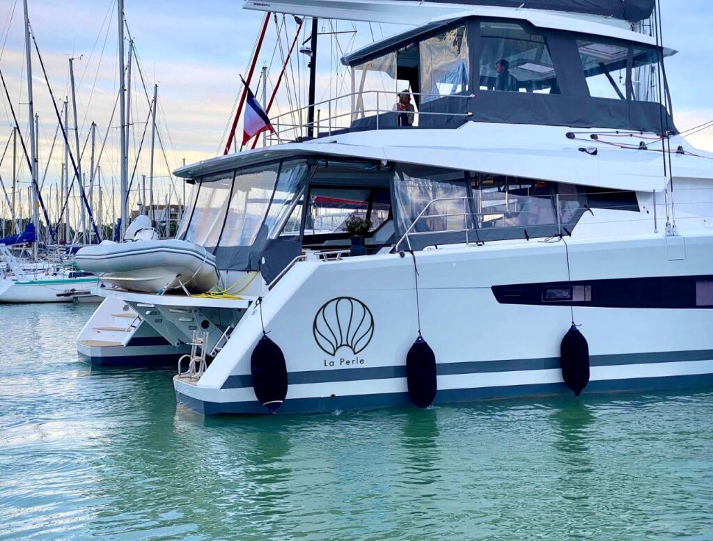 Catamaran 