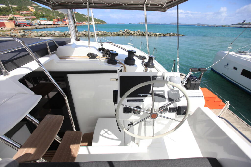 Catamaran 