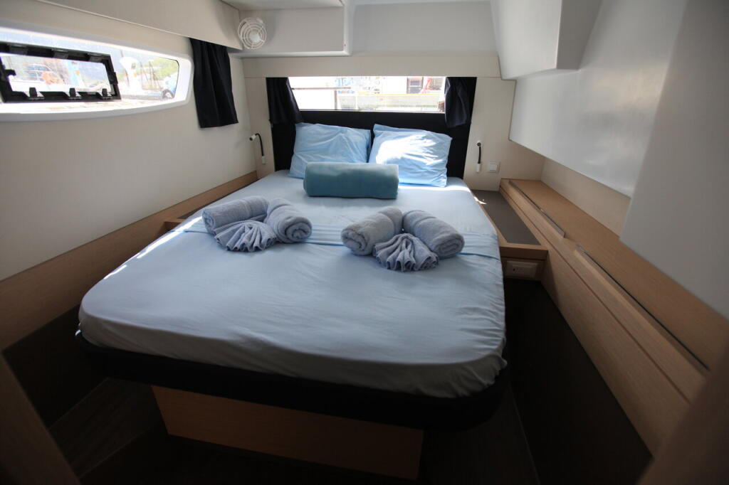 Catamaran 