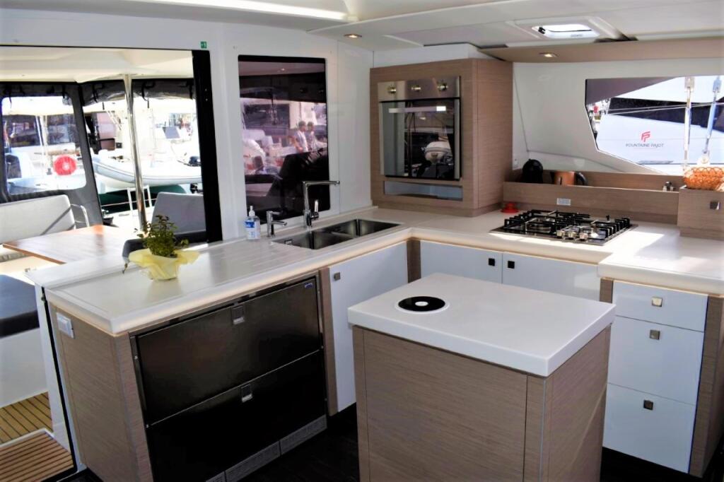 Catamaran 