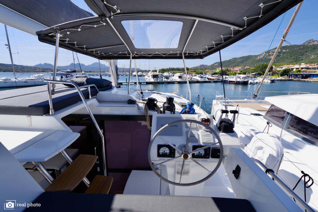 Catamaran 