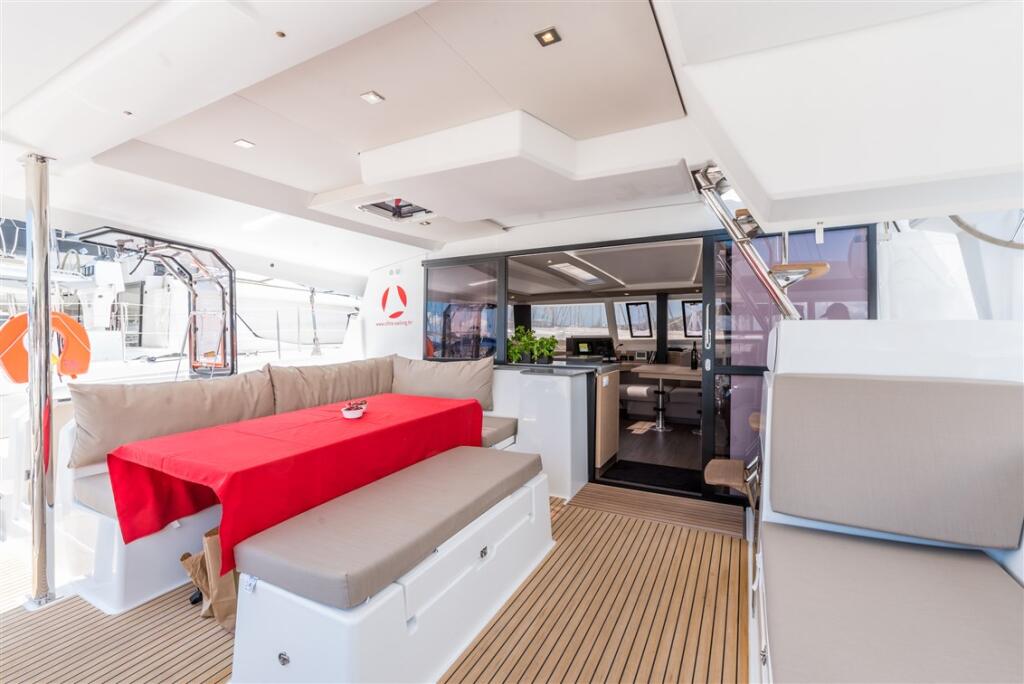 Catamaran 