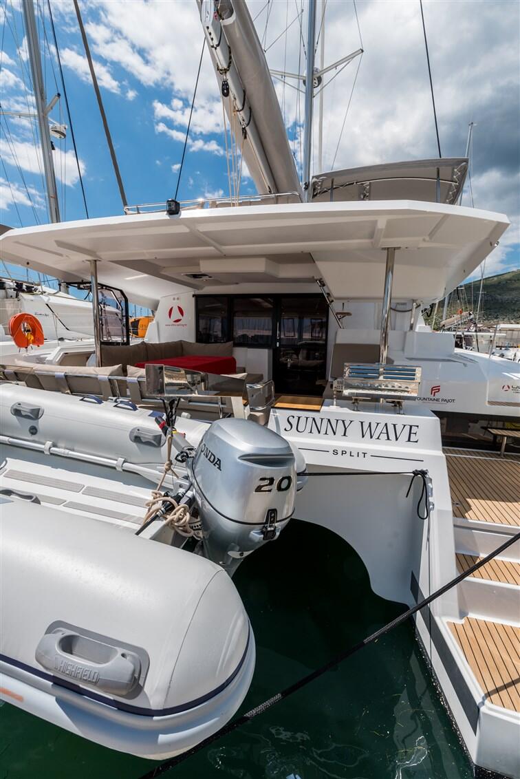 Catamaran 