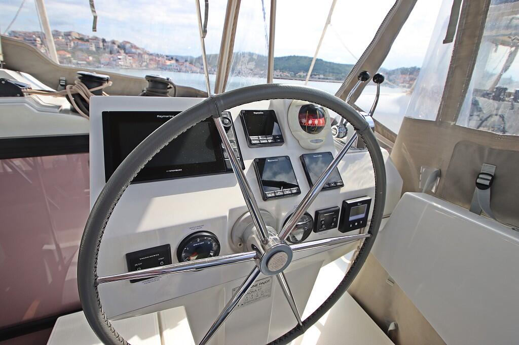 Catamaran 
