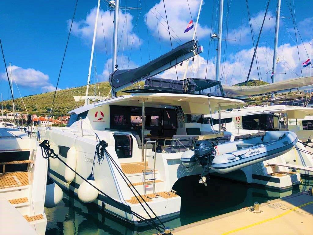 Catamaran 