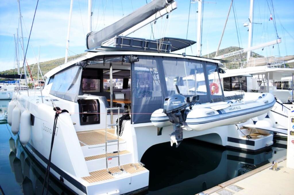 Catamaran 
